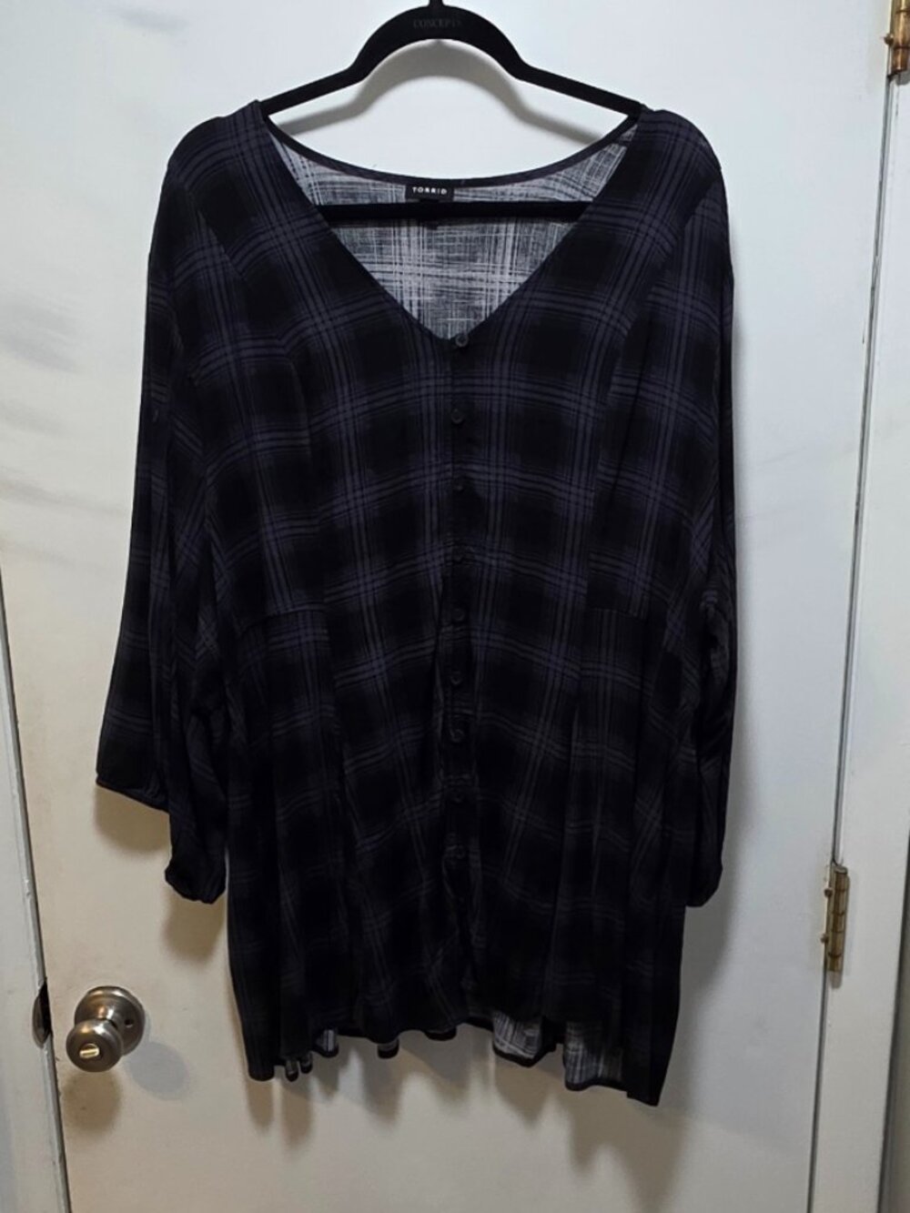 EUC Torrid Size 4 Plaid Top